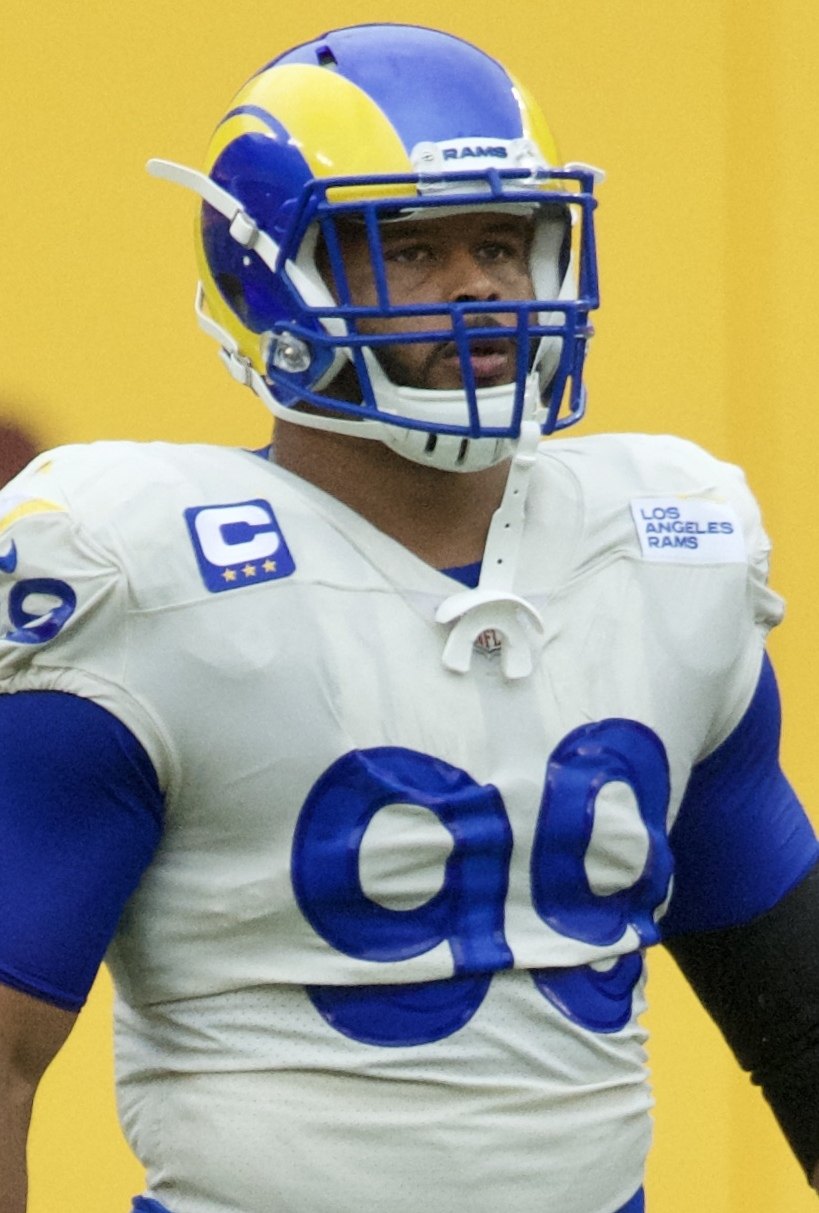 Aaron Donald Works Out for the Rams in Latest Step Toward a Comeback