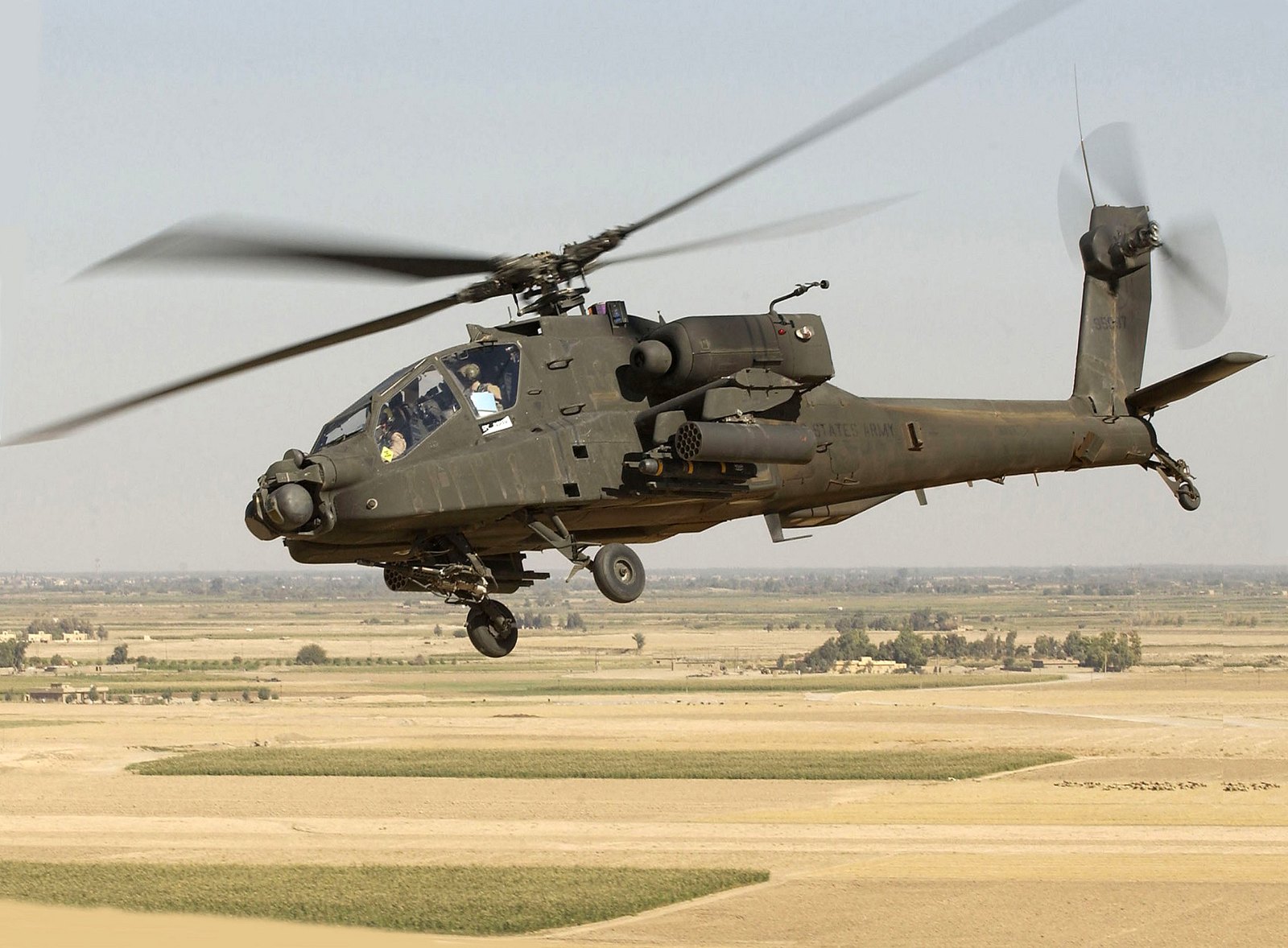 Two Killed as Army Apache Crashes in Salado, Texas