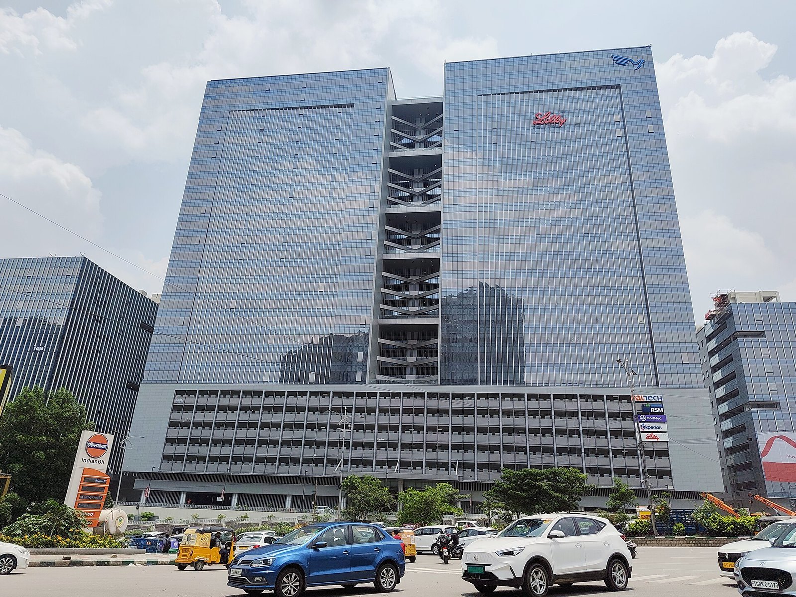 Eli Lilly Sues 6 Firms Over Illicit Sales of Unapproved Drug