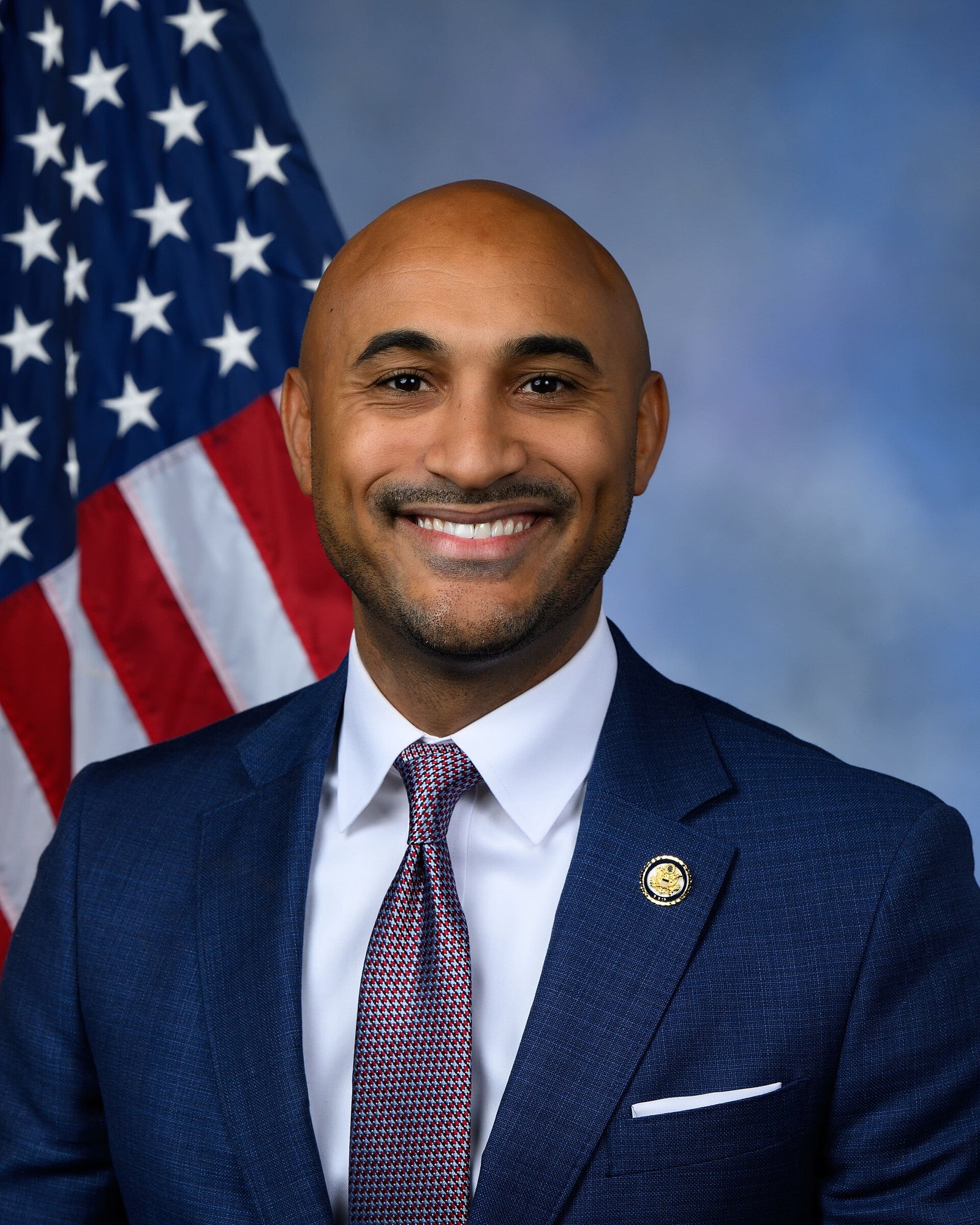Figures to Face Trump-Backed Rhett Marques in Alabama