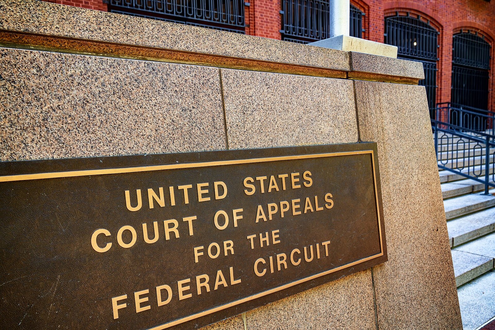 U.S. Appeals Order for Tariff Refunds to All Importers