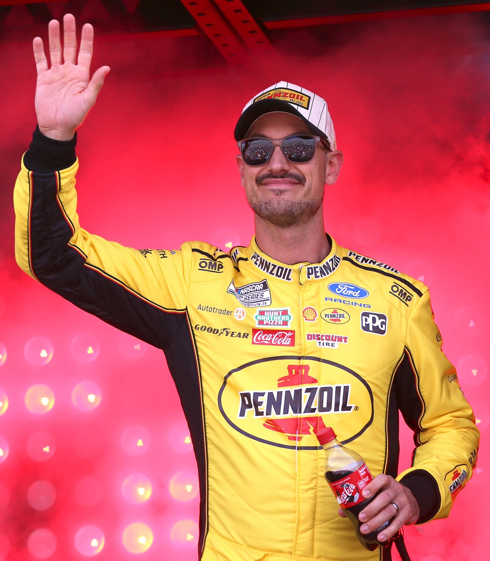 Logano's Late Surge Reshapes NASCAR's Chase Picture