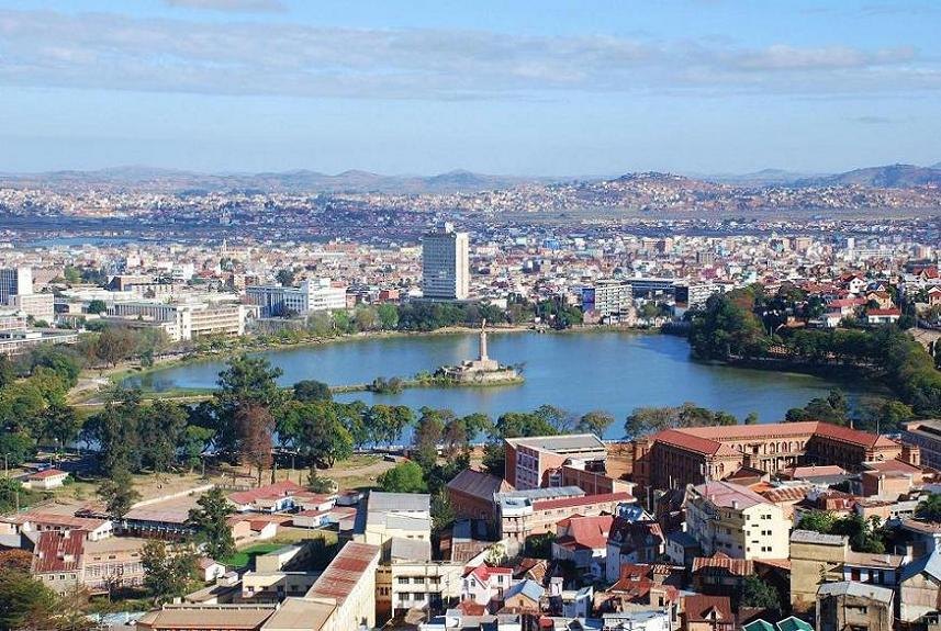Madagascar's $173 Million Cable Car Ran for Weeks. Now It Hangs Empty.