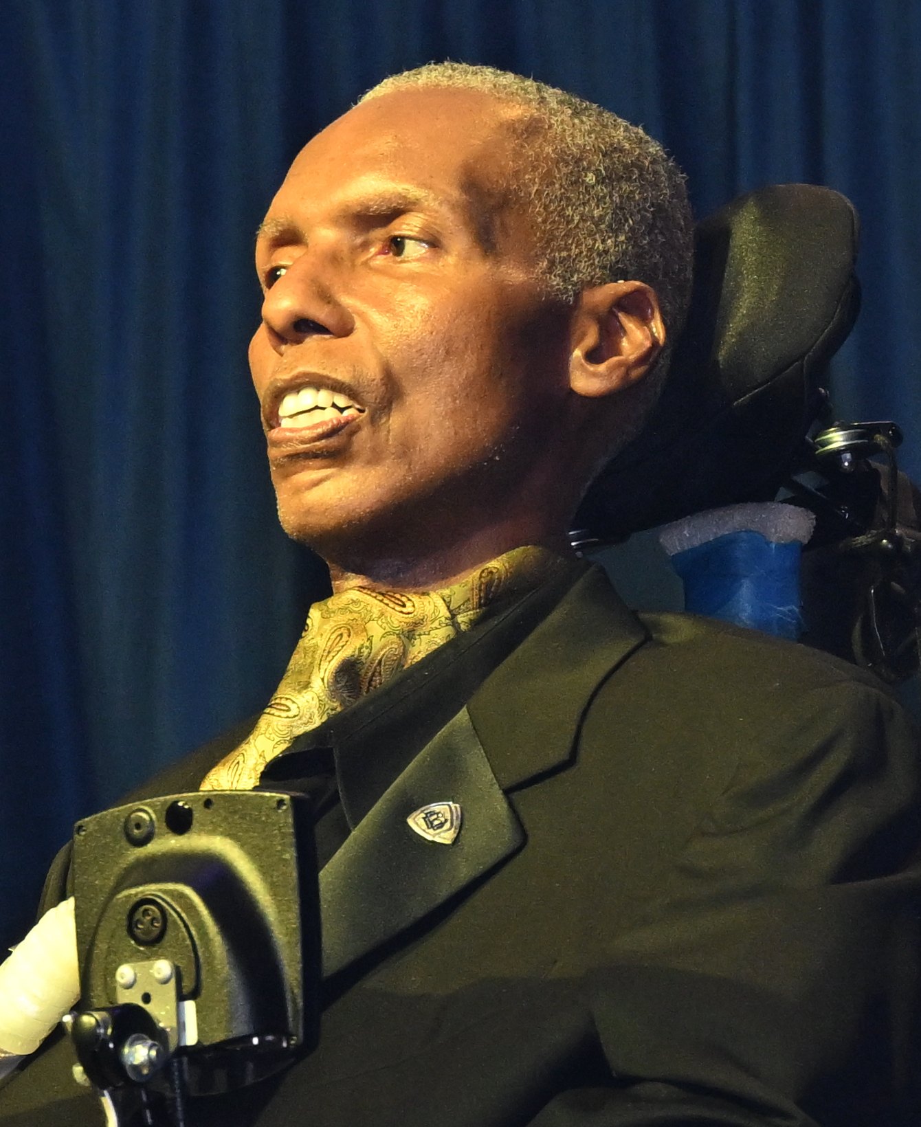 O.J. Brigance, Ravens Super Bowl Winner Who Battled ALS, Dies at 56