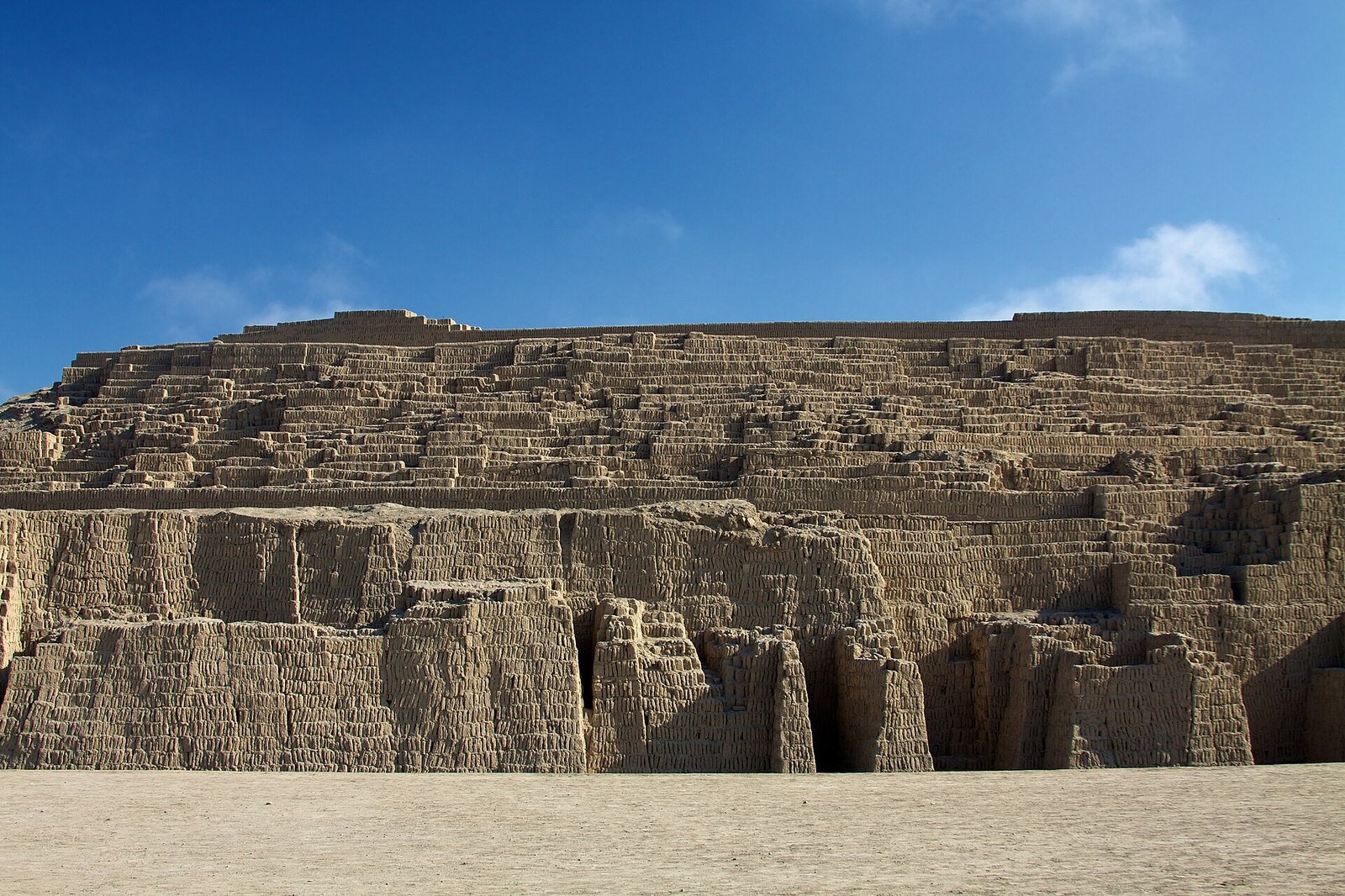 Peru Unveils Skeletal Remains Believed to Be Ritual Offering